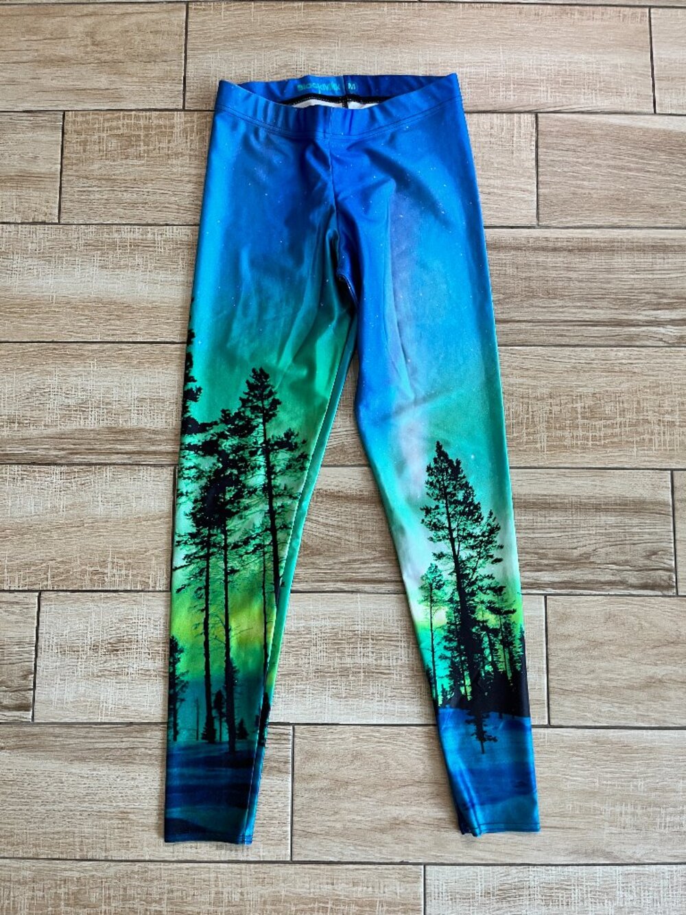Womens BlackMilk Blue and Green Aurora Forest Sky Leggings - M